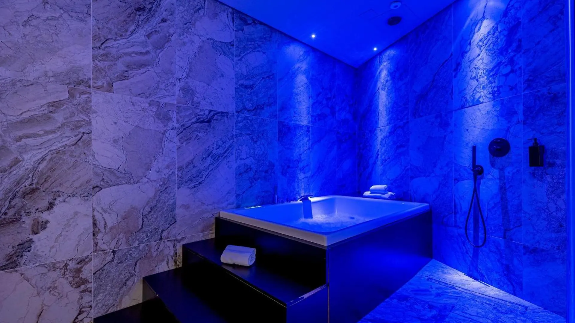Bed & Breakfast Amari120Suite&Spa Palermo Italy